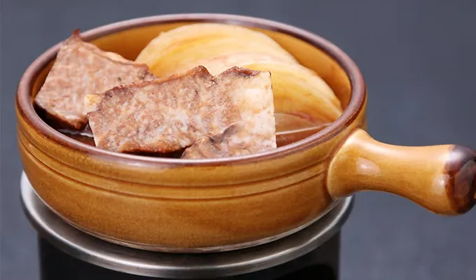 牛肉の赤ワイン煮